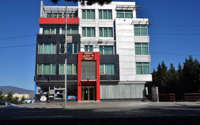 Star Hotel+