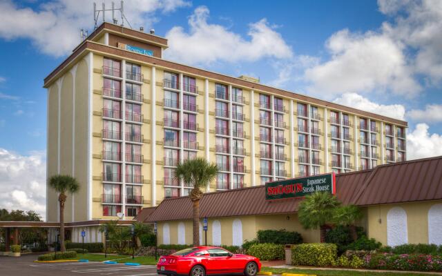 Rosen Inn, closest to Universal