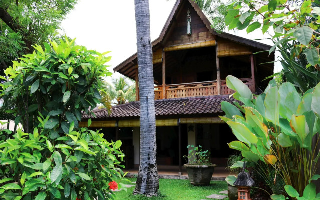 2bedroom Beachfront at Lovina Beachhouse Villas