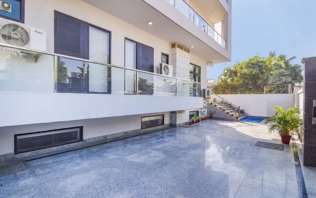 Royal Residence Golf View