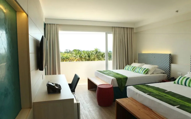 Hot Beach Resort