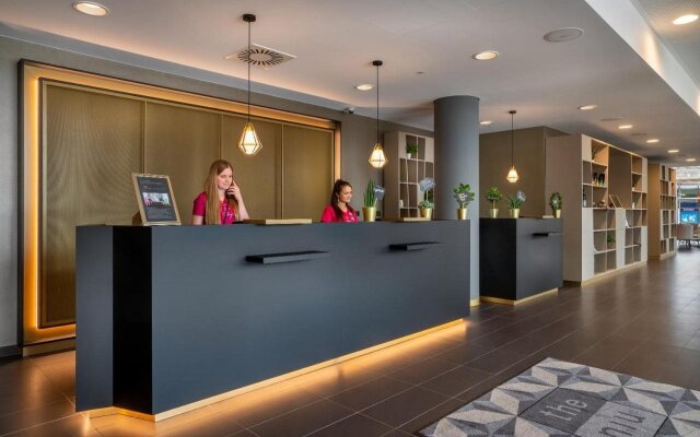 Holiday Inn - the niu, Ridge Halle Central Station by IHG