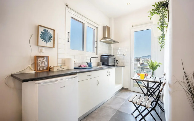 Chic Studio in Gazi Walk to Acropolis