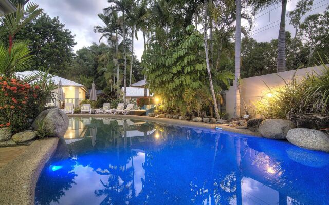 Seascape Holiday at the Queenslander
