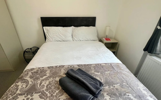 Construction Crew Quarters:5brfree Wifi & Parking