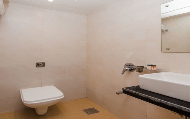 OYO 12257 Hotel Sai Suites