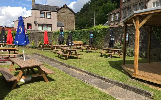The Newbridge Hotel