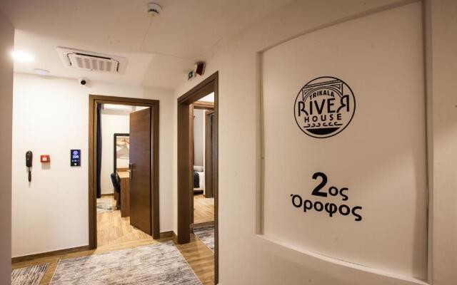 Trikala River House