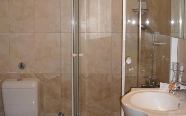 Kyknos De Luxe Suites