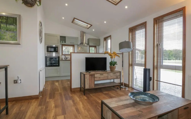 9 Meadow Retreat