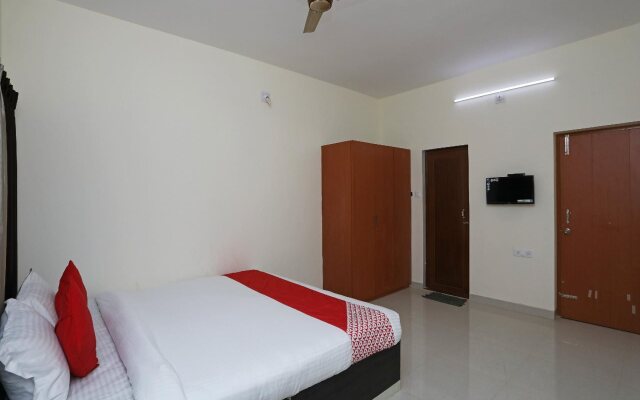 Oyo 15204 Sai Corporate Inn