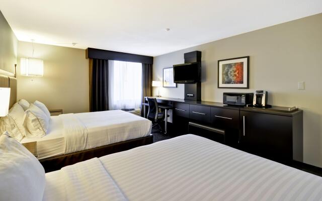 Holiday Inn Express Romulus / Detroit Airport by IHG