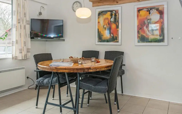 Quaint Holiday Home in Henne Near Henne Golf Course