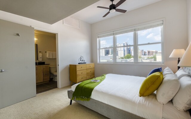 Acklen Luxury Condos by Hosteeva