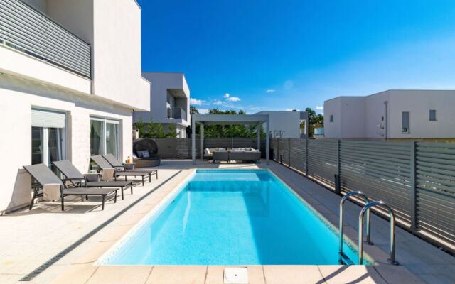 Villa Virtus (NVG360)