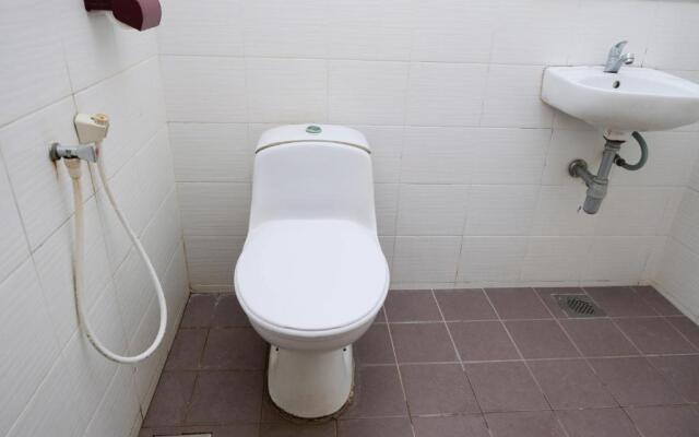 OYO 619 Grand City Hotel 2