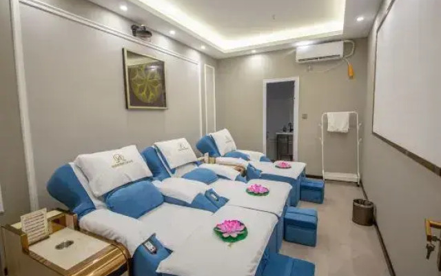 Bayman Holiday Inn Guandu Square Kunming