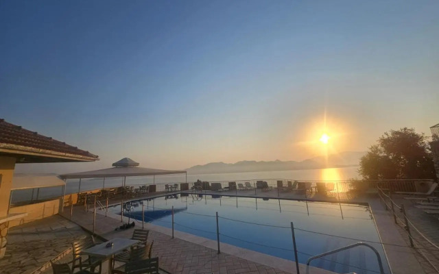 Sunrise Hotel Nikiana Lefkada