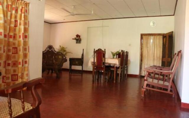 Shanthi Homestay