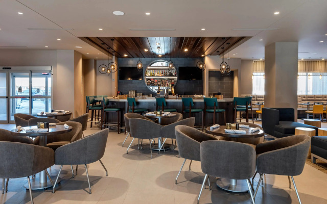 Cambria Hotel Minneapolis Downtown