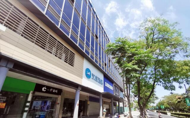 Hanting Hotel Huzhou Yishang Street