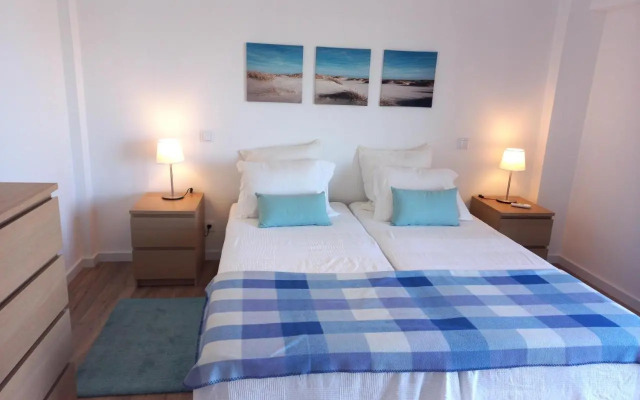 white pearl apartment central confy spacious