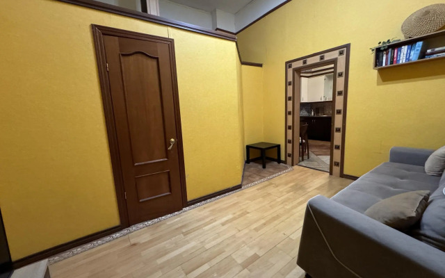 Апартаменты на 1-ой линии Васильевского острова