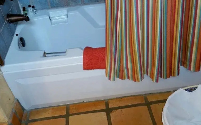 Sirena Vineyard Resort