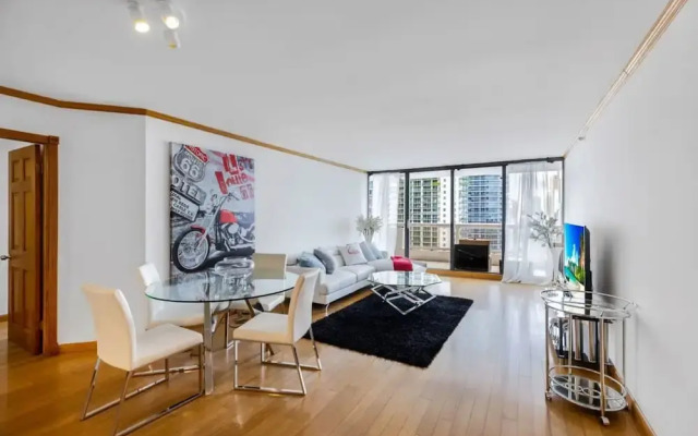 Stunning Balcony Views 4 Bedroom