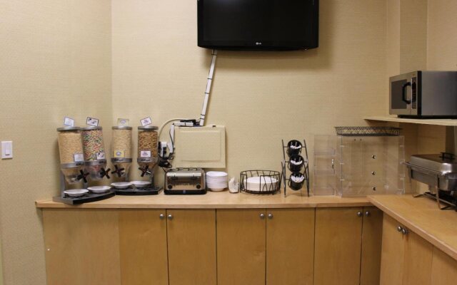 Best Western Plus Uptown Hotel