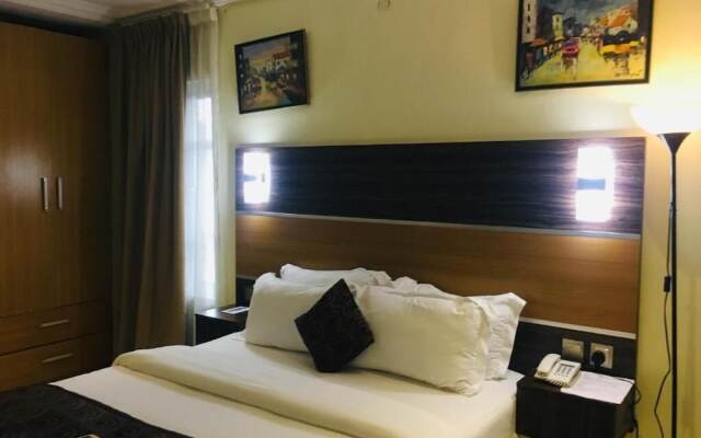 Stoneside Hotel and Apartments