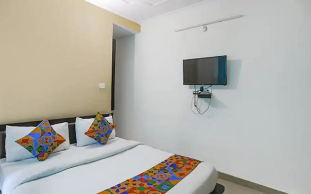 Fabhotel Lily Grand