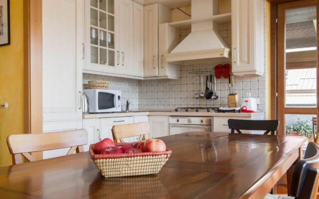 Bright house with 2 bedrooms & a unique terrace