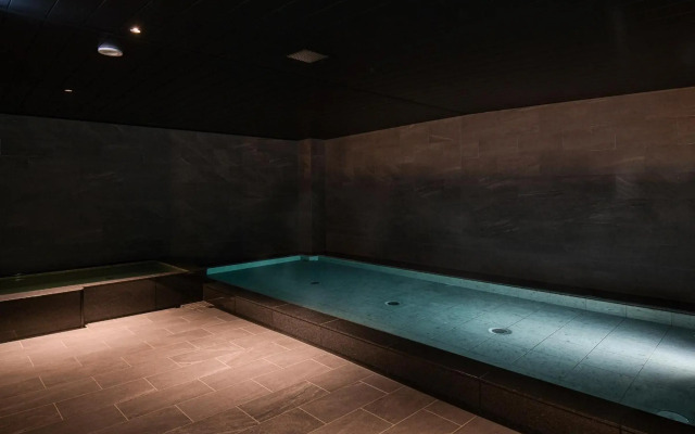REF Kansai Airport by VESSEL HOTELS