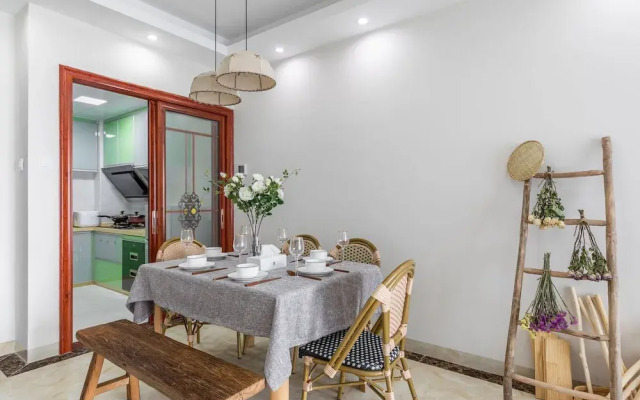 Locals Boutique Apartment WanzaiCEC No.5