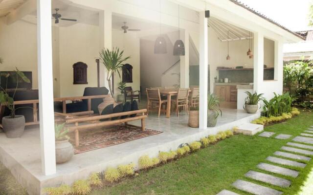 The Ravenala House