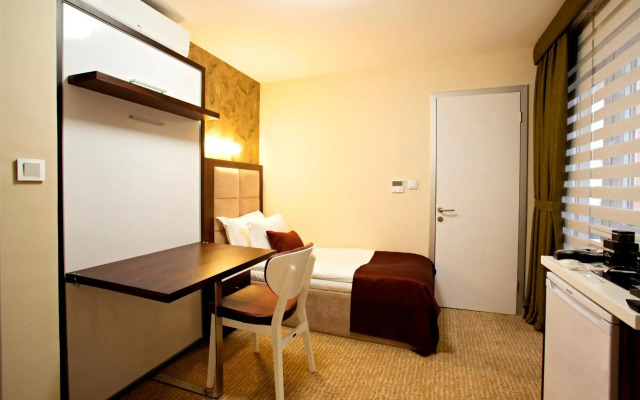 End Glory Hotel