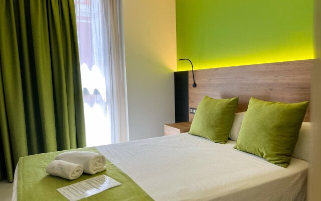 Hotel MG Poniente