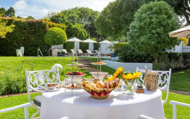 Villa Coloniale Schumacher Luxury Retreat