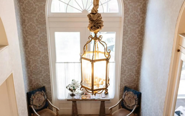 The Lafayette New Orleans By Kasa Living