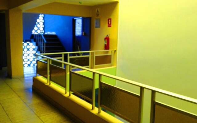 Posada del Rey - Lima Airport