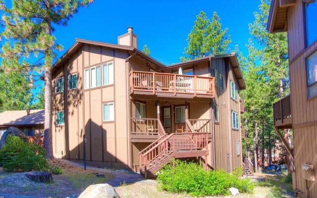 Napoonala Haven by Lake Tahoe Accommodations