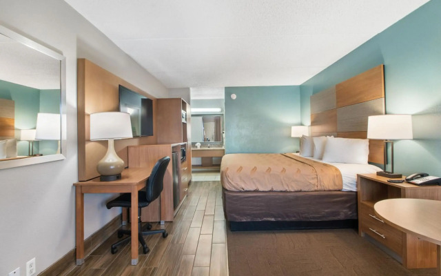 Beachfront Palms Hotel Galveston