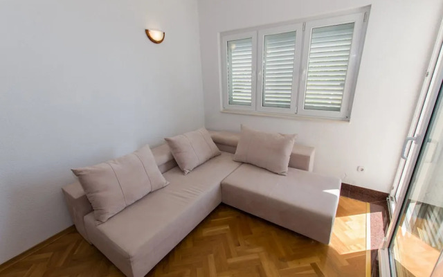 Anka - Amazing Location - A8