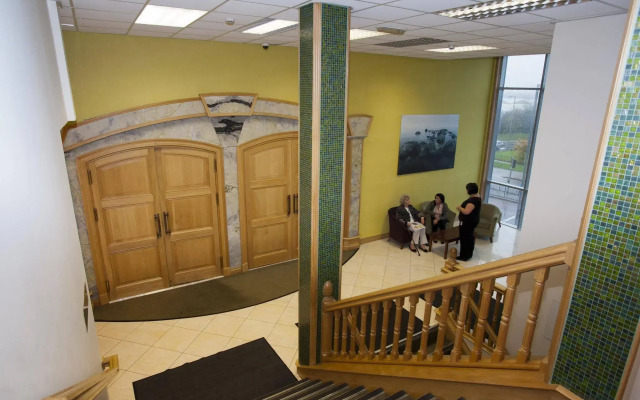 Best Western Summerhill Hotel and Suites