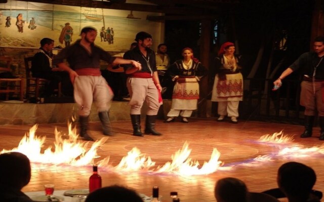 Arolithos Traditional Cretan Village