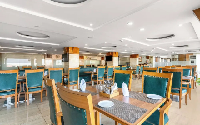 Treebo Premium Vinnie - Near Airport