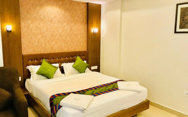 Regalia Inn & Suites