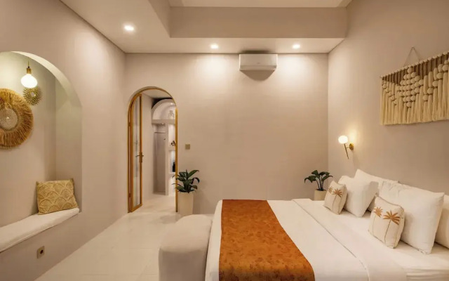 Private Pool Villa Ahana by OriVista