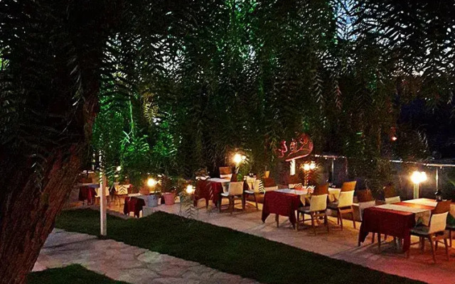 Sestra Apartments